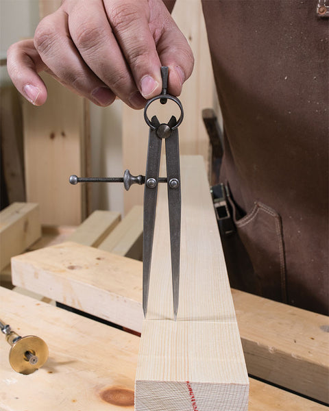 The Minimalist Woodworker